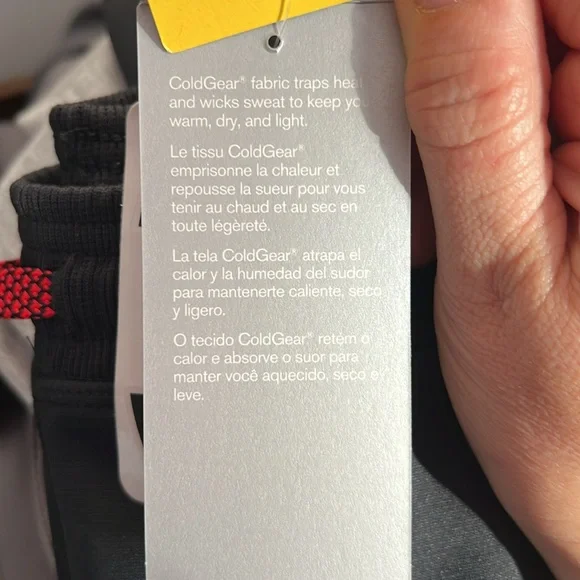 New with tags Under Armour Storm Cold Gear youth M - Picture 5 of 10